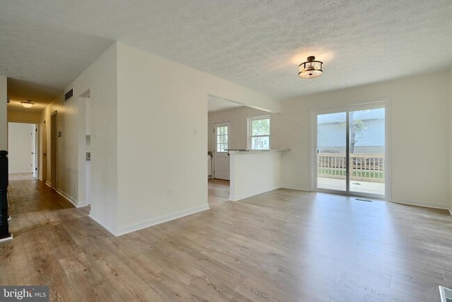 Building Photo - 4504 E Joppa Rd