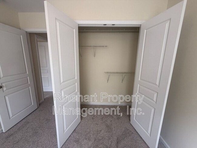 Building Photo - 530 Bent Leaf Ct