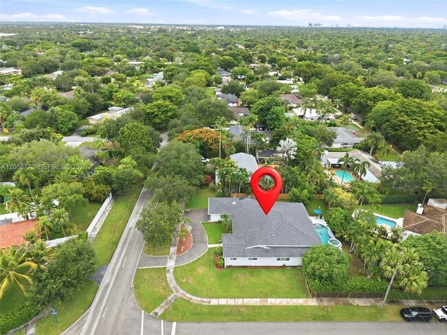 Building Photo - 15845 SW 87th Ave