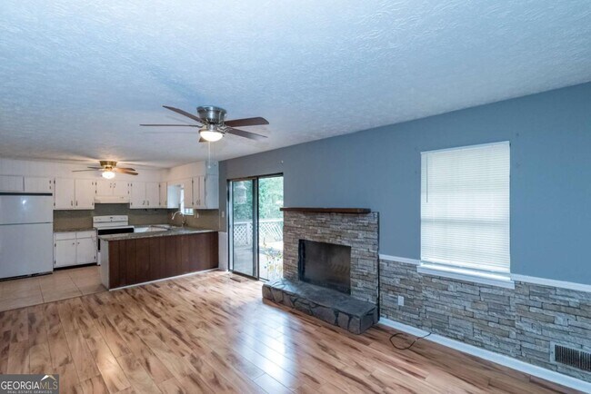 Building Photo - 2275 Camden Ct