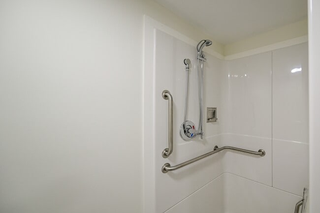 Building Photo - 42828 Gibson Rd