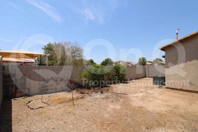 Building Photo - 2020 N Holguin Way