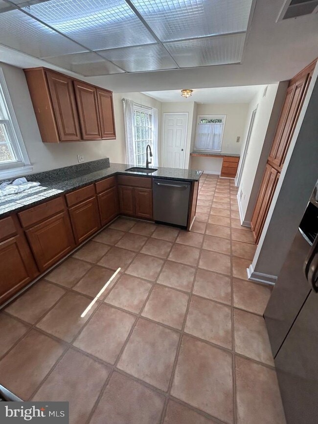 Building Photo - 3816 Ridgelea Dr
