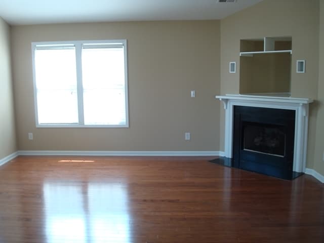 Building Photo - 10132 Orchard Grass Ct