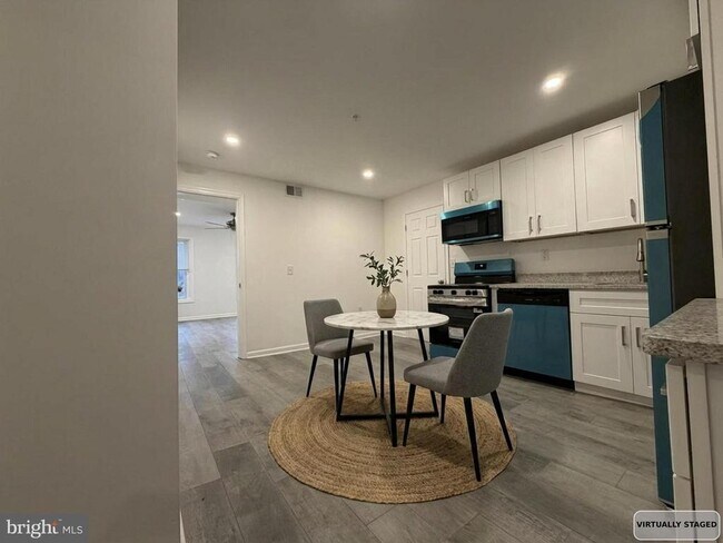 Building Photo - 45 E High St