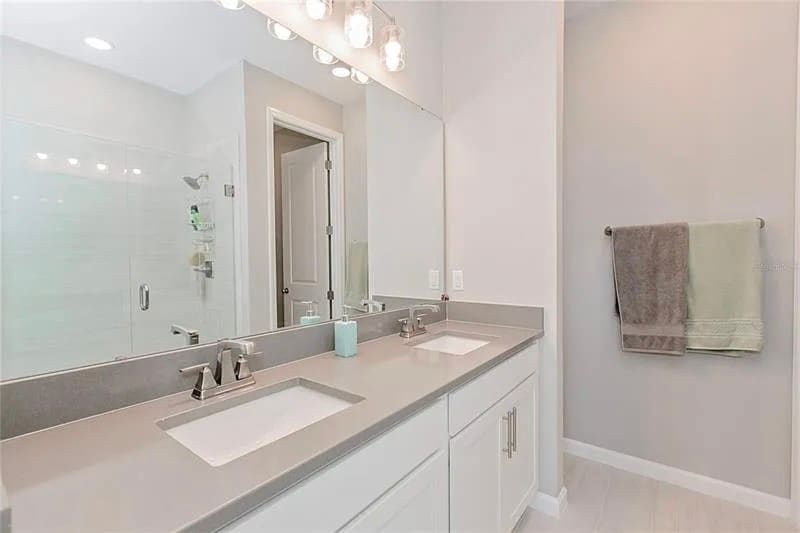 Building Photo - 1944 Chickasaw Blvd