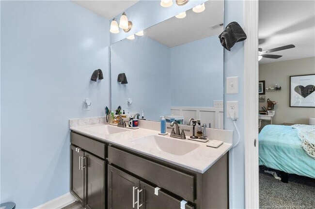 Building Photo - 50 Basswood Ct