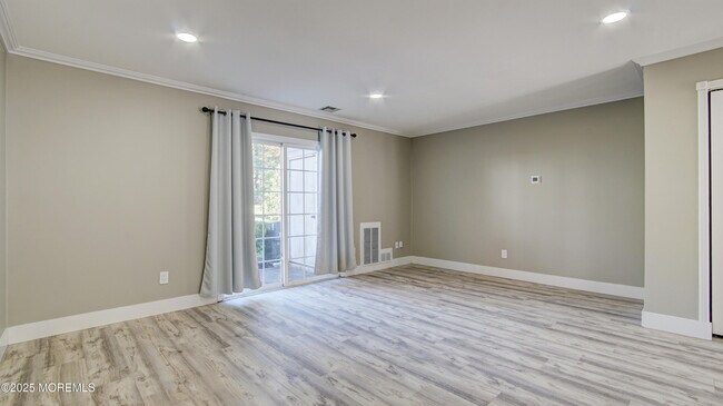 Building Photo - 60 County Rd