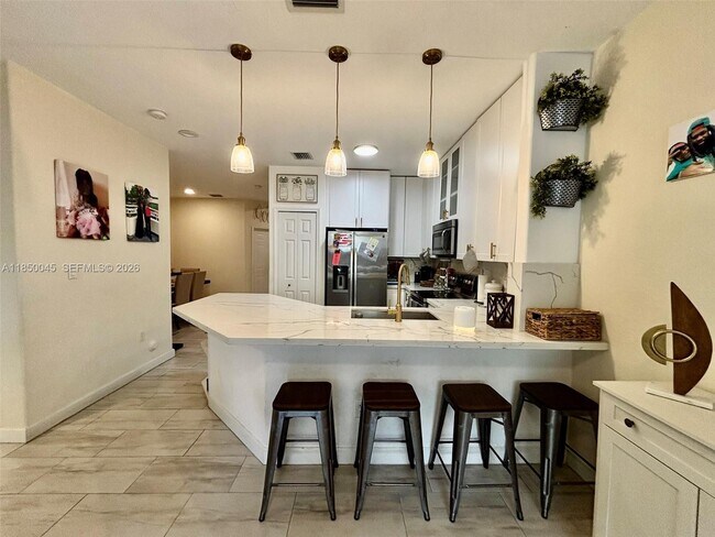 Building Photo - 1420 SE 26th Ave