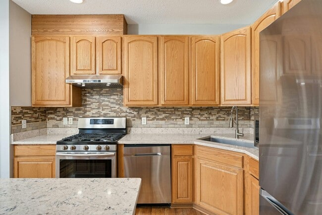 Building Photo - 15729 Porchlight Ln