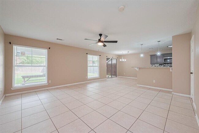 Building Photo - 8714 Ashlawn Dr