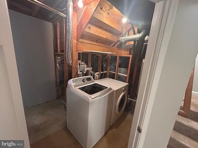 Building Photo - 1635 Elkwood Ct