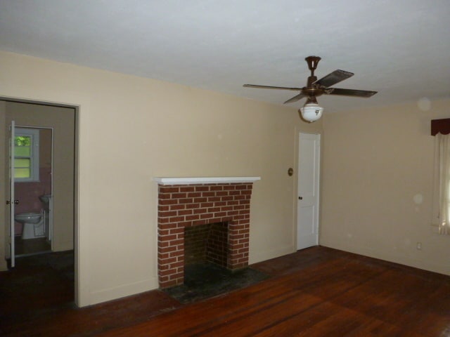 Building Photo - Steps from Main Street!
