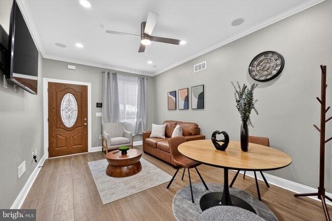 Building Photo - 2542 Arcadia St