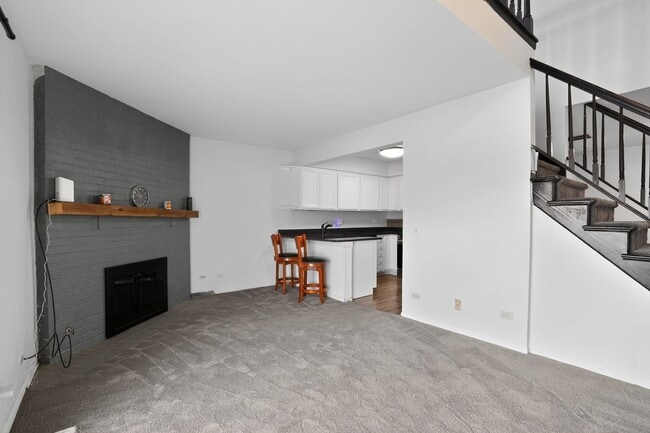 Building Photo - 1336 Queensgreen Cir