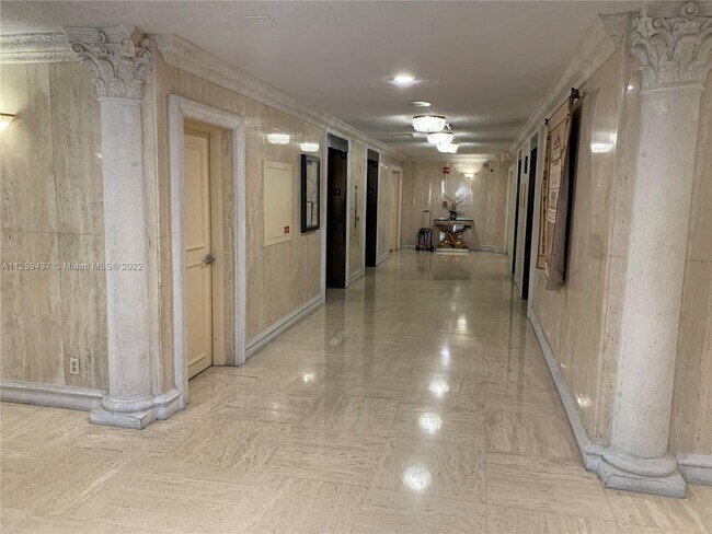 Building Photo - 600 Three Islands Boulevard