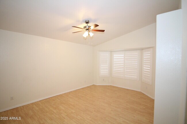 Building Photo - 11932 N 86th Ln