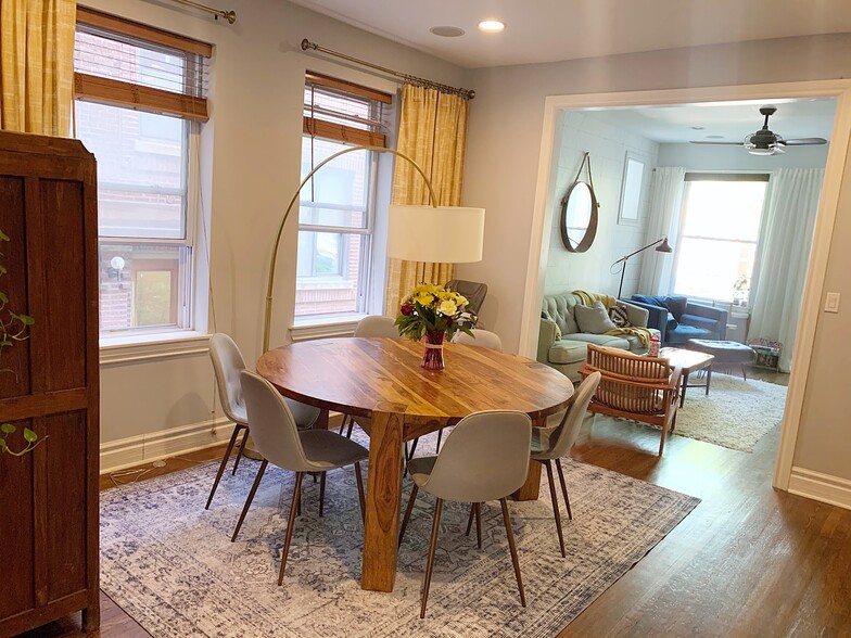 Dining Room - 5006 N Winchester Ave