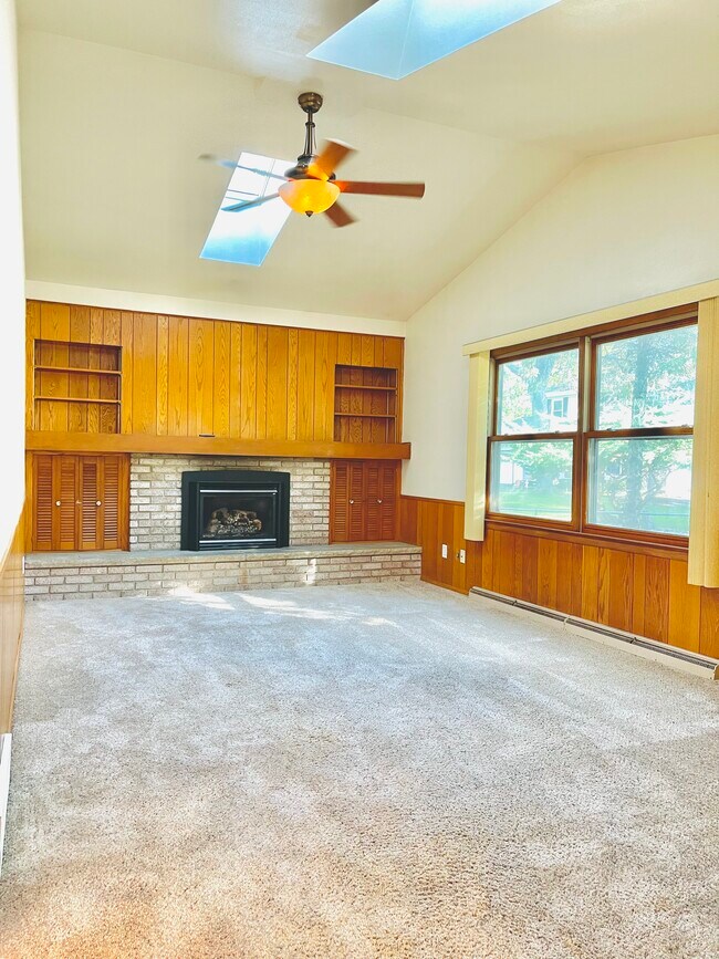 567 E Peckham St 567 E Peckham St Neenah WI 54956 Apartment Finder