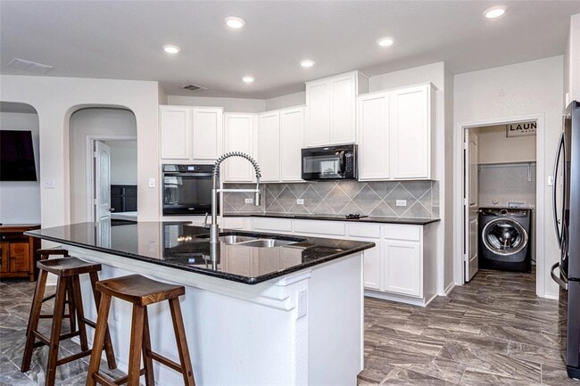 Building Photo - 201 Tordesillas Dr