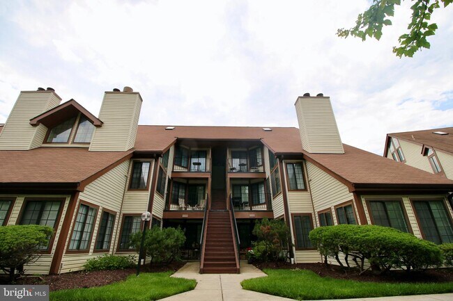 Building Photo - 6033 Curtier Dr