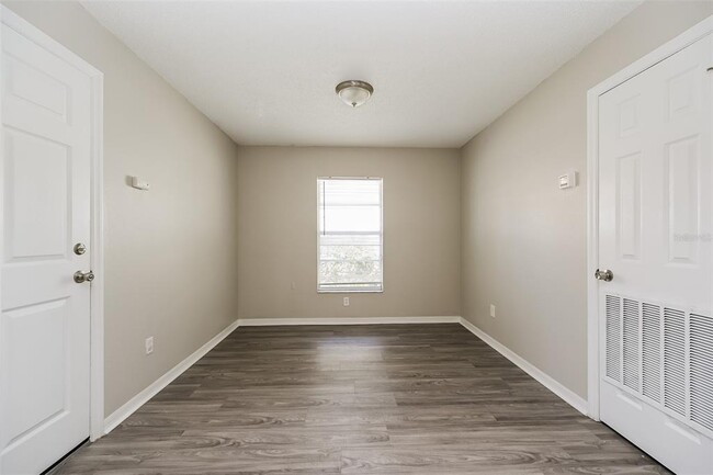 Building Photo - 1246 33rd St S