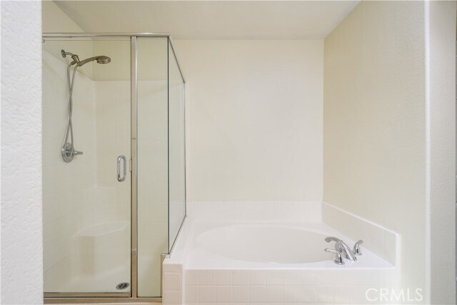 Building Photo - 16442 El Revino Dr