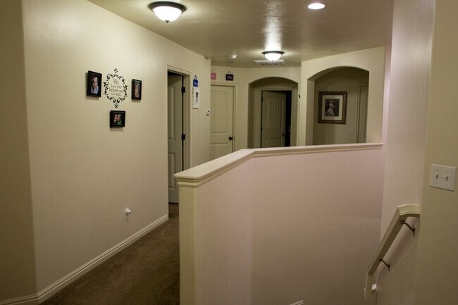 Building Photo - 3360 W Willow Park Dr