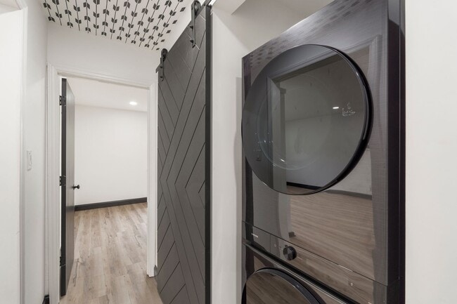 Building Photo - Welcome to Uptown Living in a South Park S...