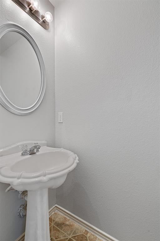 Building Photo - 14813 Falling Stone Ln