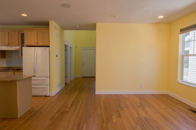 Building Photo - Prime Central Park 5bed/4ba