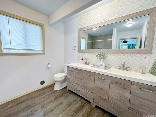 Building Photo - 2578 Pacific Heights Rd