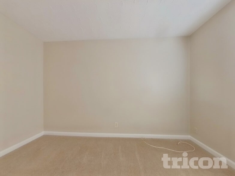 Building Photo - 35 Quail Ct