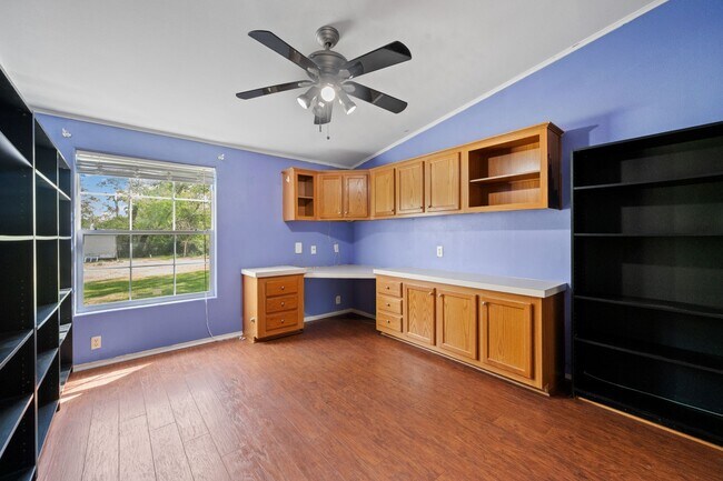 Building Photo - 2906 Shannon Ct