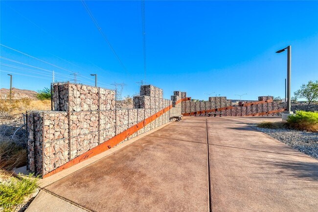 Building Photo - 969 Marigold Ct