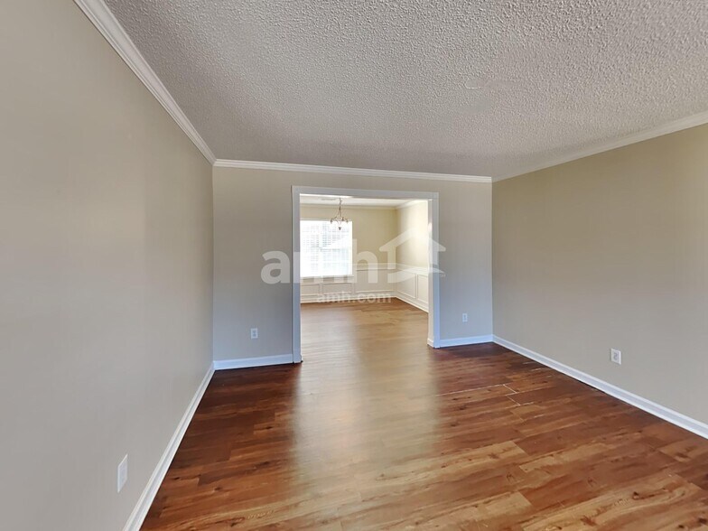 Building Photo - 3555 Spring Mesa Dr