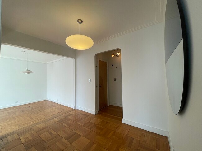 Entry foyer - 255 W 23rd St