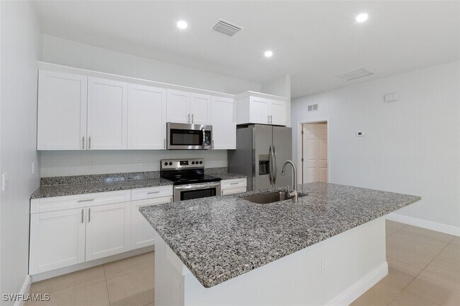 Building Photo - 4448 25th St SW