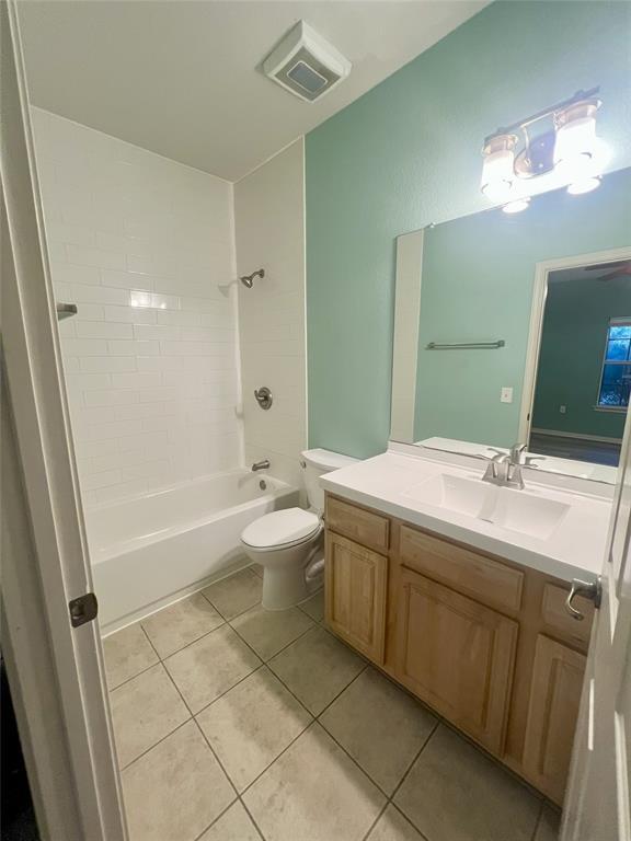 Building Photo - 1307 Walnut Ave