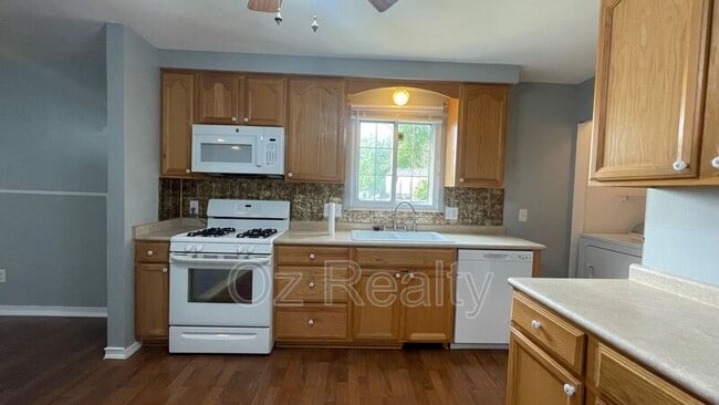 Building Photo - 551 Mallard Rd
