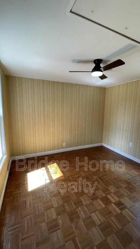 Building Photo - 507 Cherry St