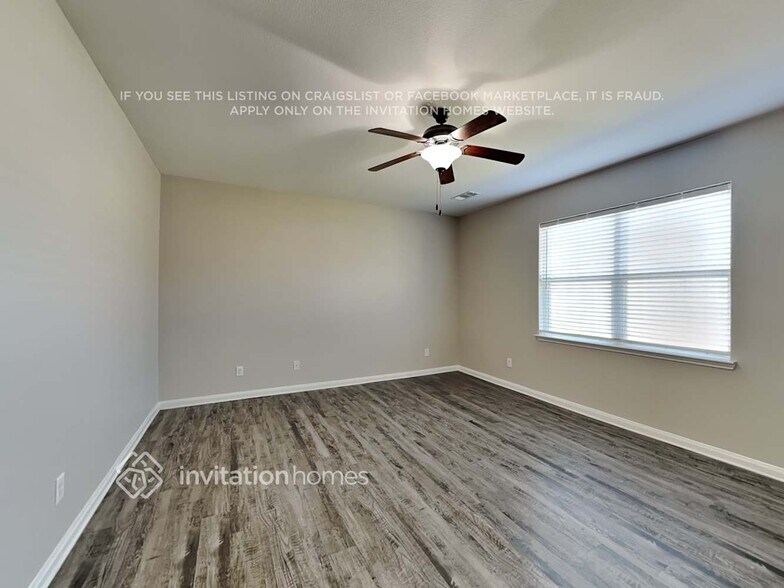 Building Photo - 529 Meadow Springs Dr