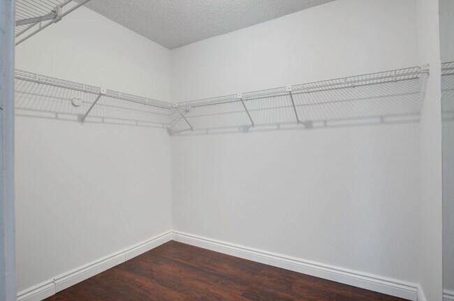 Building Photo - 8114 Halifax Way