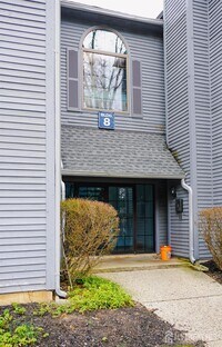 Building Photo - 809 Woodhaven Dr