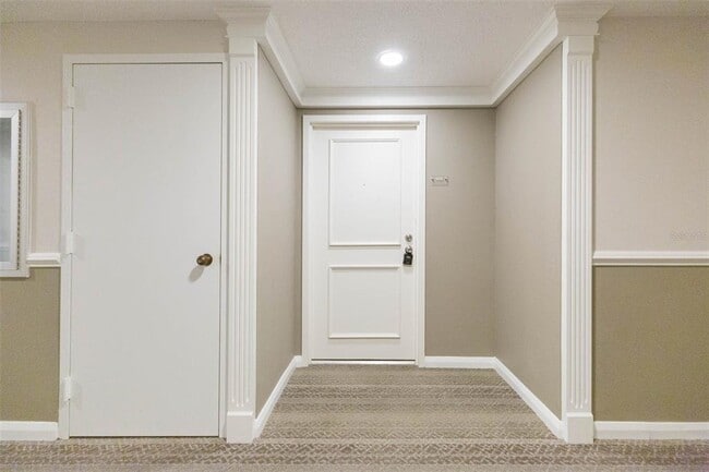 Building Photo - 5950 Pelican Bay Plaza S