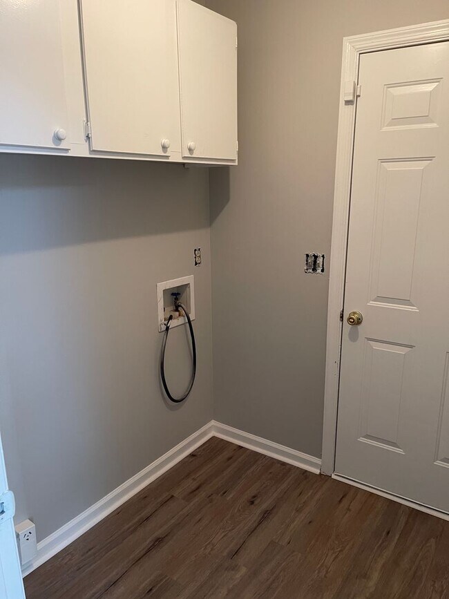 Building Photo - Newly Remodeled Home near Priest Lake