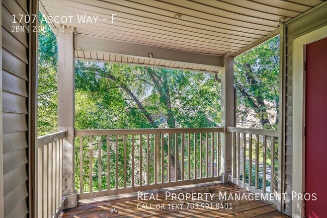 Building Photo - 1707 Ascot Way