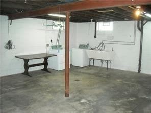 Building Photo - 9632 Highland Rd