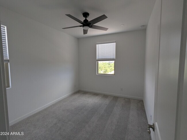 Building Photo - 2207 W Paso Trl