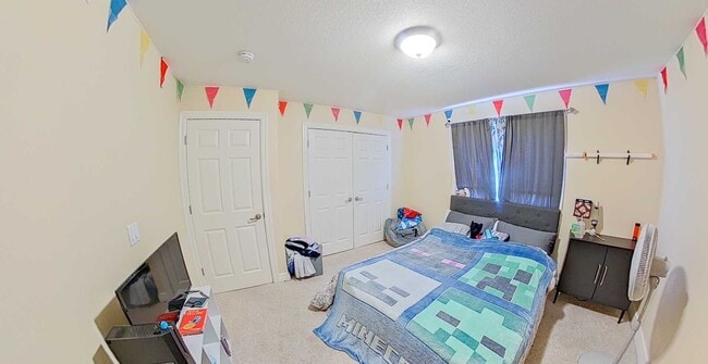 Building Photo - 3D Tour Available - Gorgeous West Side Town Home with 2 Car Garage + Vaulted ceilings! Available ...